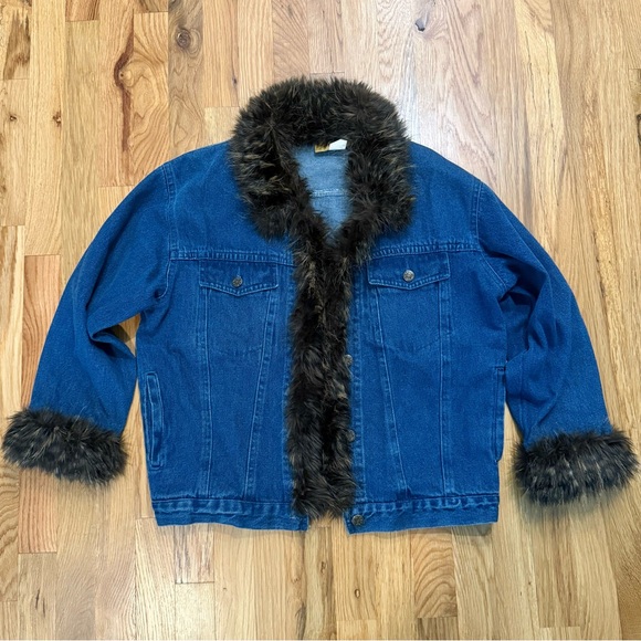 Painted Pony Jackets & Blazers - Painted Pony Vintage Blue Denim Jacket Faux Fur Collar Cuffs USA Made M